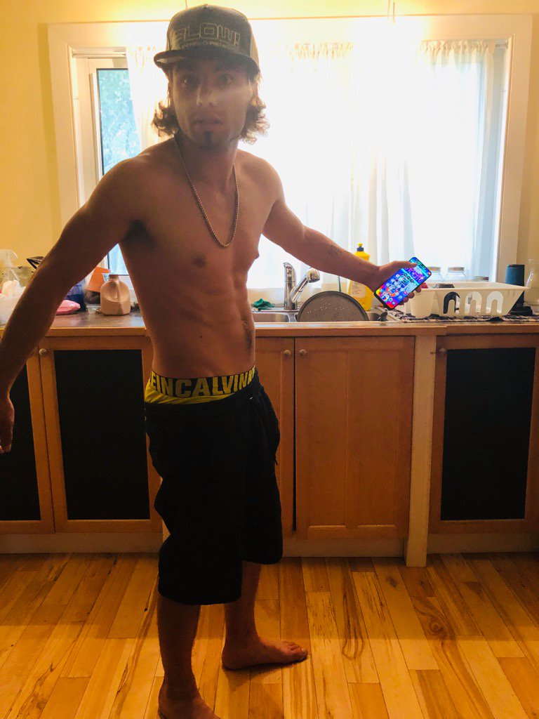 NeonNeverSleeps's tweet photo. @mudanmascara I'm trying to make a portfolio! For #CALVINKLEINUNDERWEAR https://t.co/m2uaWzSzOv