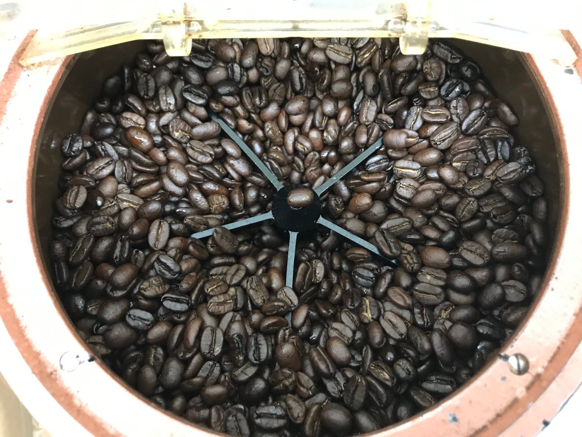 Those color variations, tho 😍! 
Morning Roast is Big, Bright &amp; Lively- a perfect way to start your day off right.
Order yours today! : bit.ly/30pqnTJ
(Need it ground? No problem. Just let us know &amp; we will grind it for you before we ship it!)