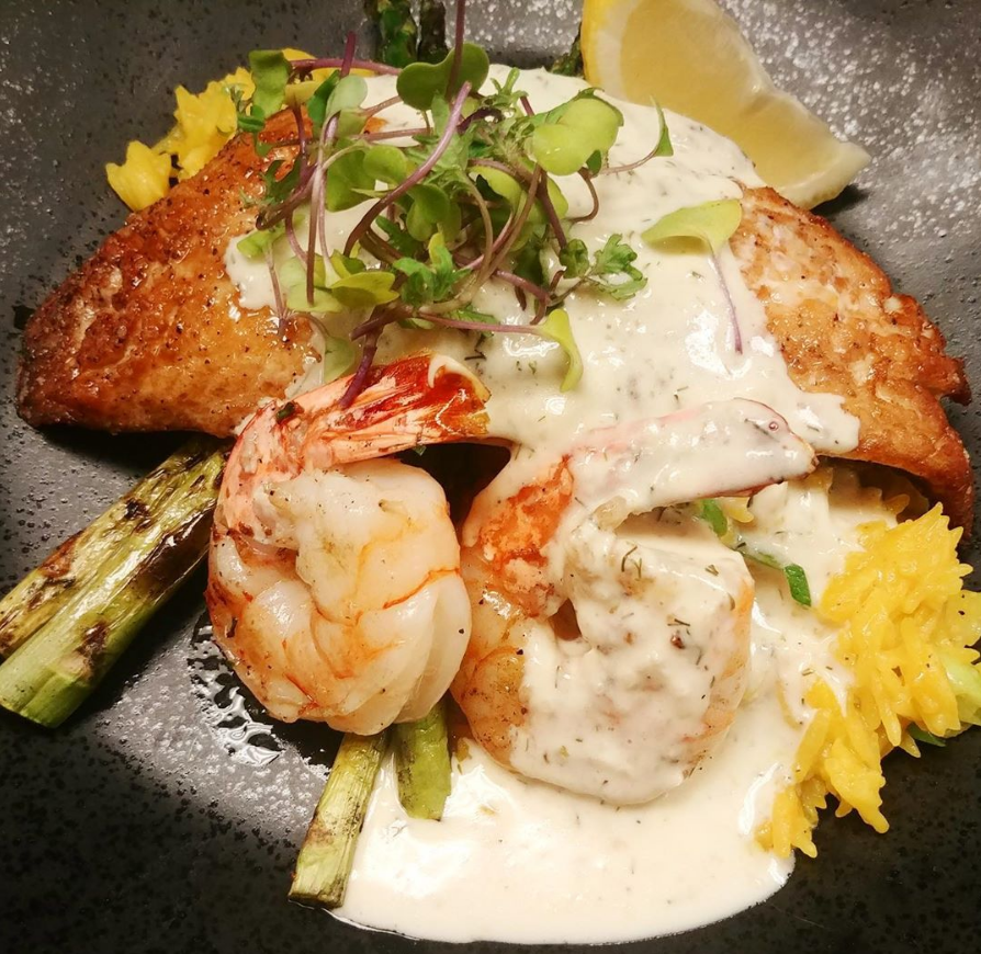 Stone House Dining tweet media