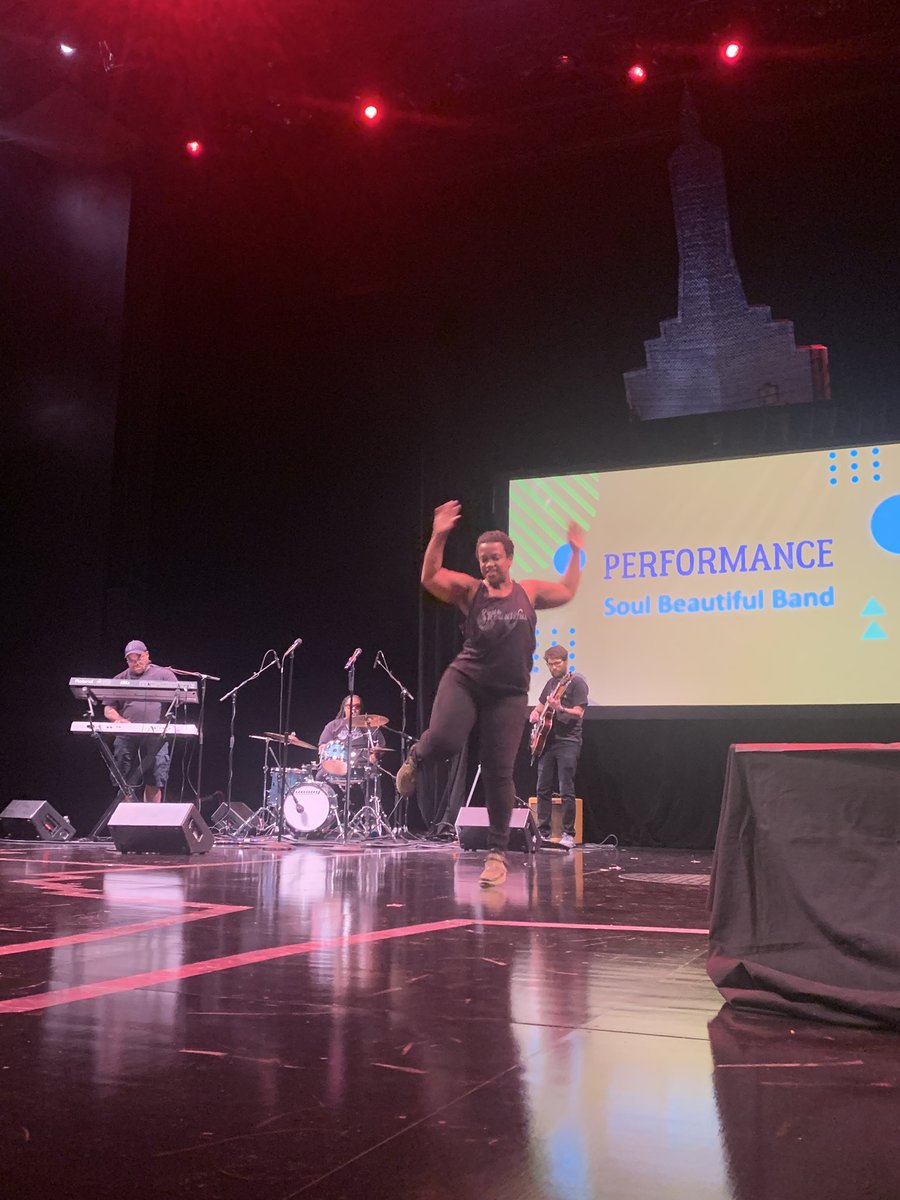 ad2think's tweet image. Wise advice at the @STEPUPMpls celebration. “Step Up gave me my first job. My crew got jobs done faster than anyone thought we would.” -Indisan
 
“I had 3 Step up internships in energy, finance, medical. You can do anything with, just get out of your comfort zone and try” -Jhamni