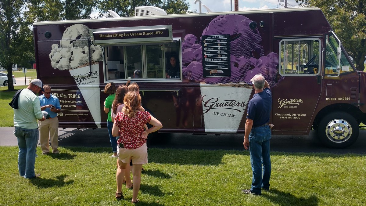 MatandySteel's tweet photo. Celebrating 32 years with smoked meats and sweet treats! Here's to 32 more! #MatandySteel #madeinhamilton #NealsFamousBBQ #GraetersIceCream https://t.co/doknEUokUT