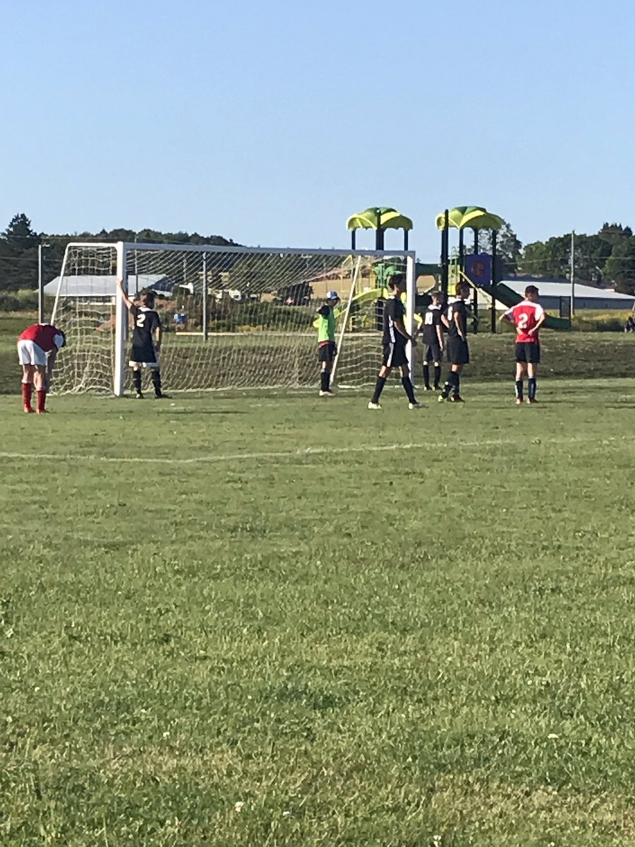 RamblersSoccer's tweet photo. Playoff action this week...snaps from ER U18 boys at Sherwood https://t.co/MYK7YFpblP