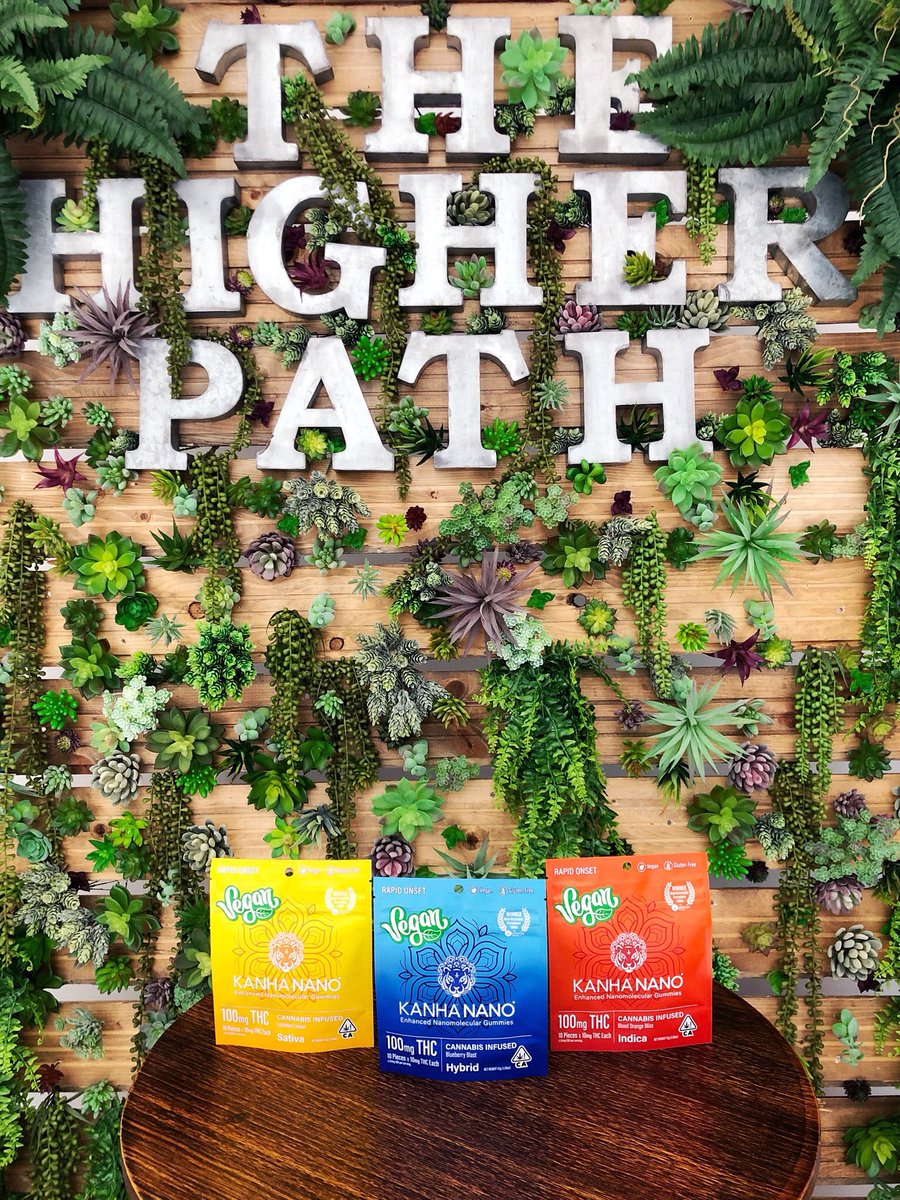 TheHigherPathLA's tweet photo. Itโs almost time for @KanhaEdibles Nano Vegan Pop Up at #TheHigherPath! Stop by between 4-7pm todayโfirst 100 to buy a Kanha product will get a FREE Vegan Nashville Chikโn Sammy from @LettuceFeastLA ๐ฅ Meet @TrippyTreez from 5-7pm! https://t.co/Ajhxq4Gsx5