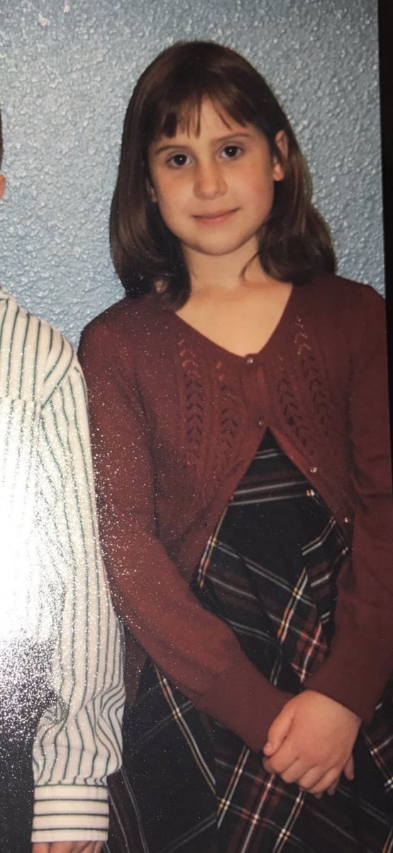AbbieGregory10's tweet photo. why do I look like Matilda as a child https://t.co/SknXmDAqjM