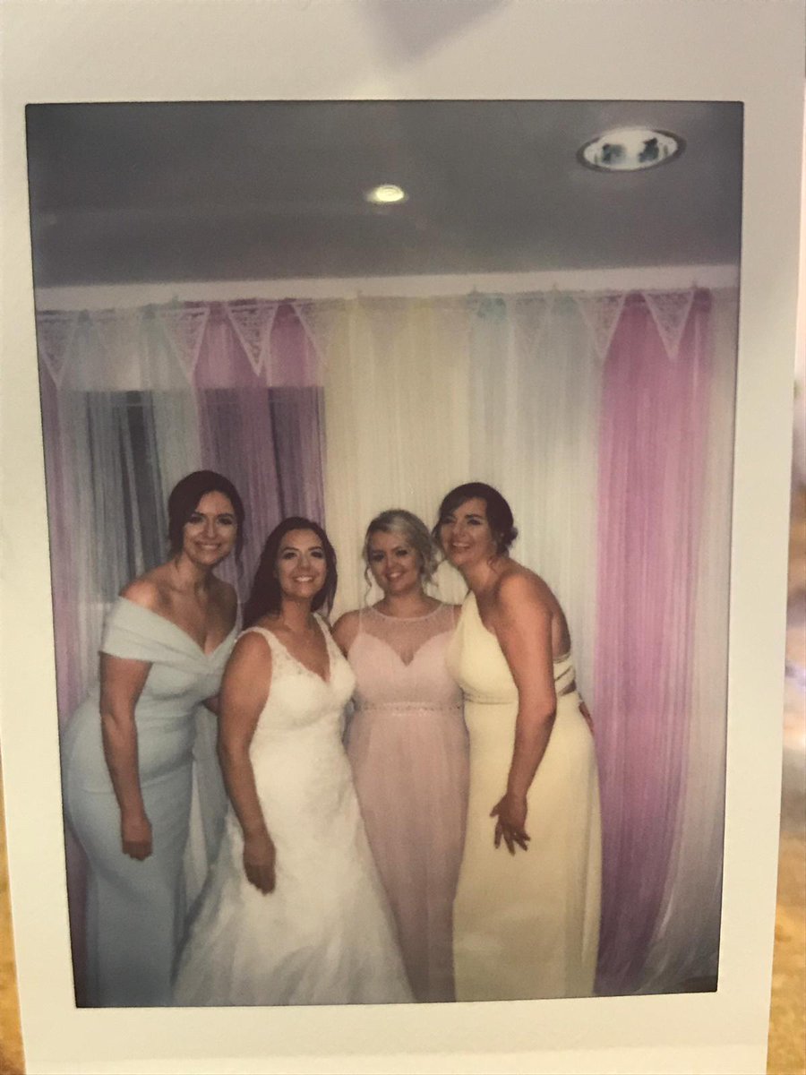 fionadenn's tweet photo. I wish i could press rewind and enjoy my besties wedding day just one more time!! One of the BEST days ♡ https://t.co/yV0s60m3IM