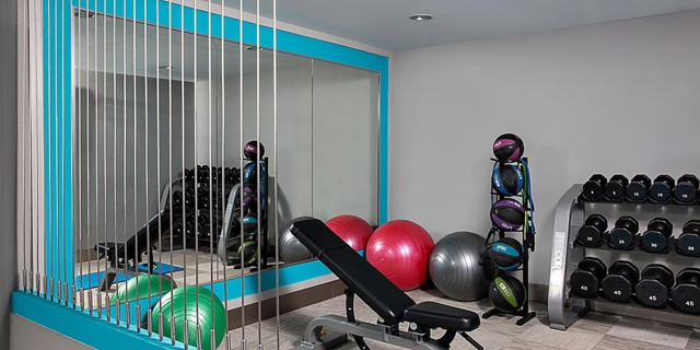 StaybridgeAtlantaMid tweet media