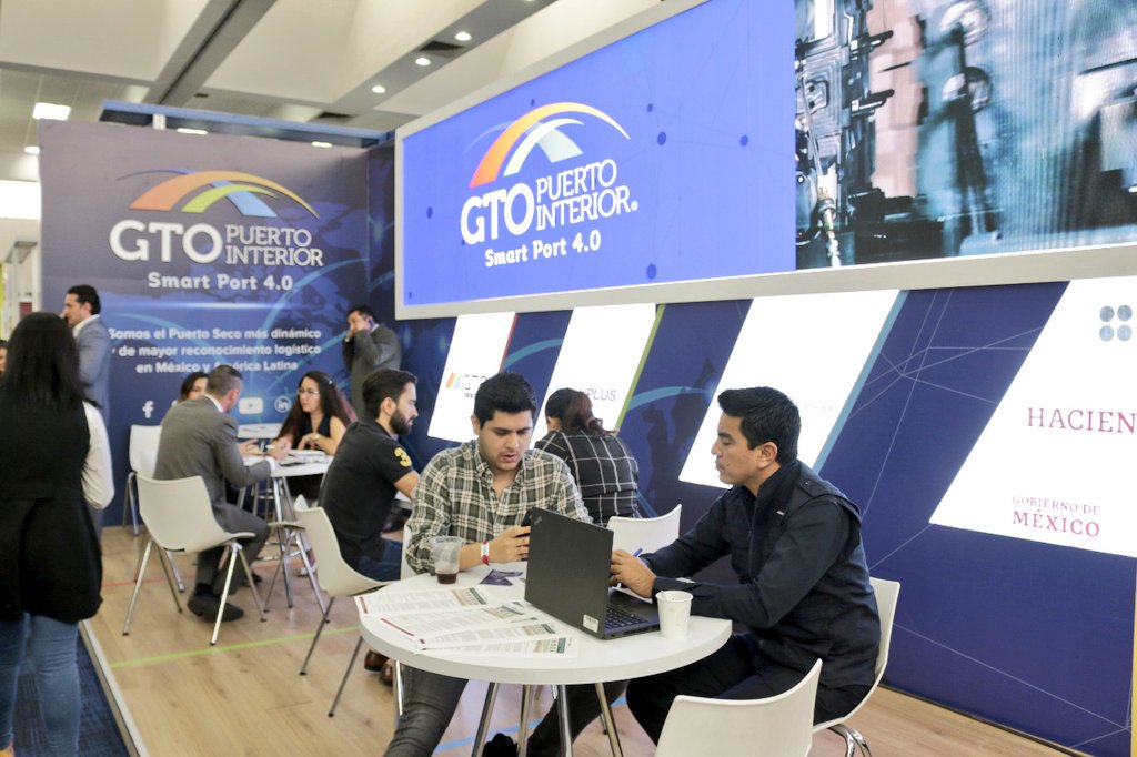 PuertoInterior's tweet photo. Concluimos nuestra participación en #ForoGO3 Gracias a @COFOCE por la invitación, seguiremos siendo aliados para ayudar a que las empresas Guanajuatenses logren el éxito en los mercados internacionales. #HazloExponencial #SmartPortGPI #Logistics https://t.co/zuvMtSdrIs