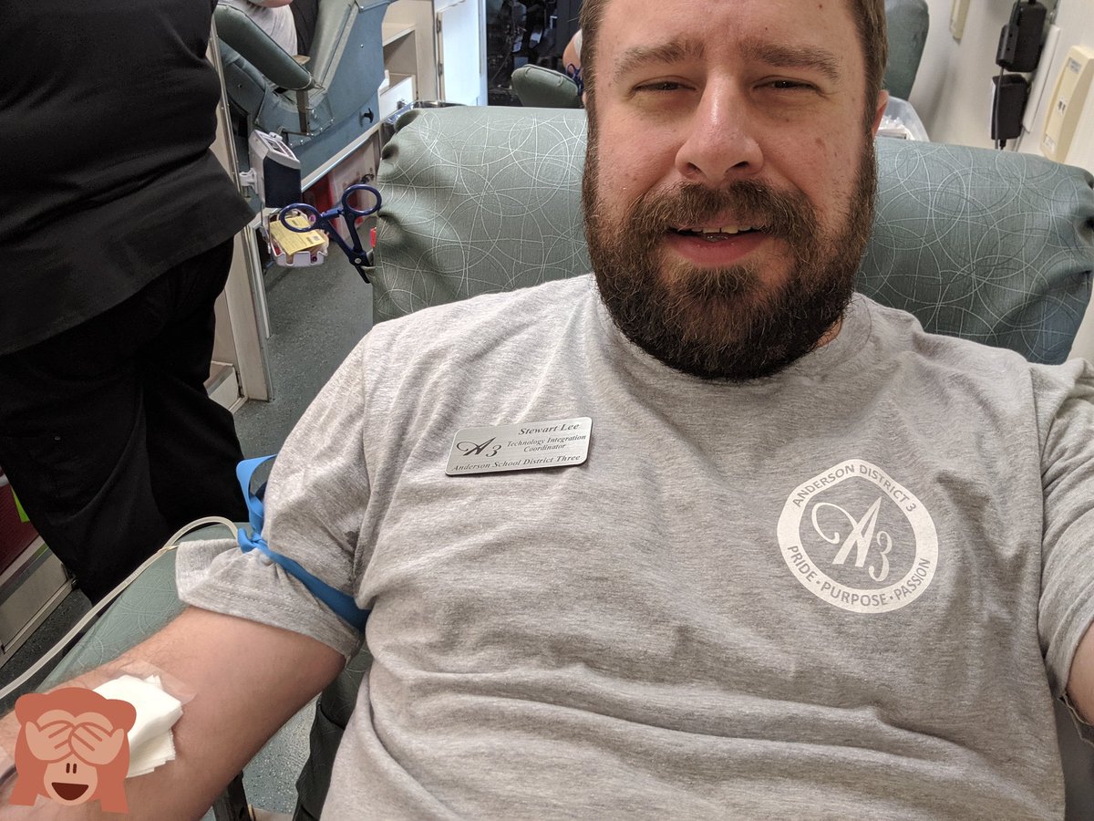 mrleeteaches's tweet photo. Great day in @AndersonDist3 today. Welcome back celebration, great #a3elearning PD after that, and now @StarrIvaMiddle Registration! Oh yeah, donated blood too! #DonateLife https://t.co/PvdY47gWSV
