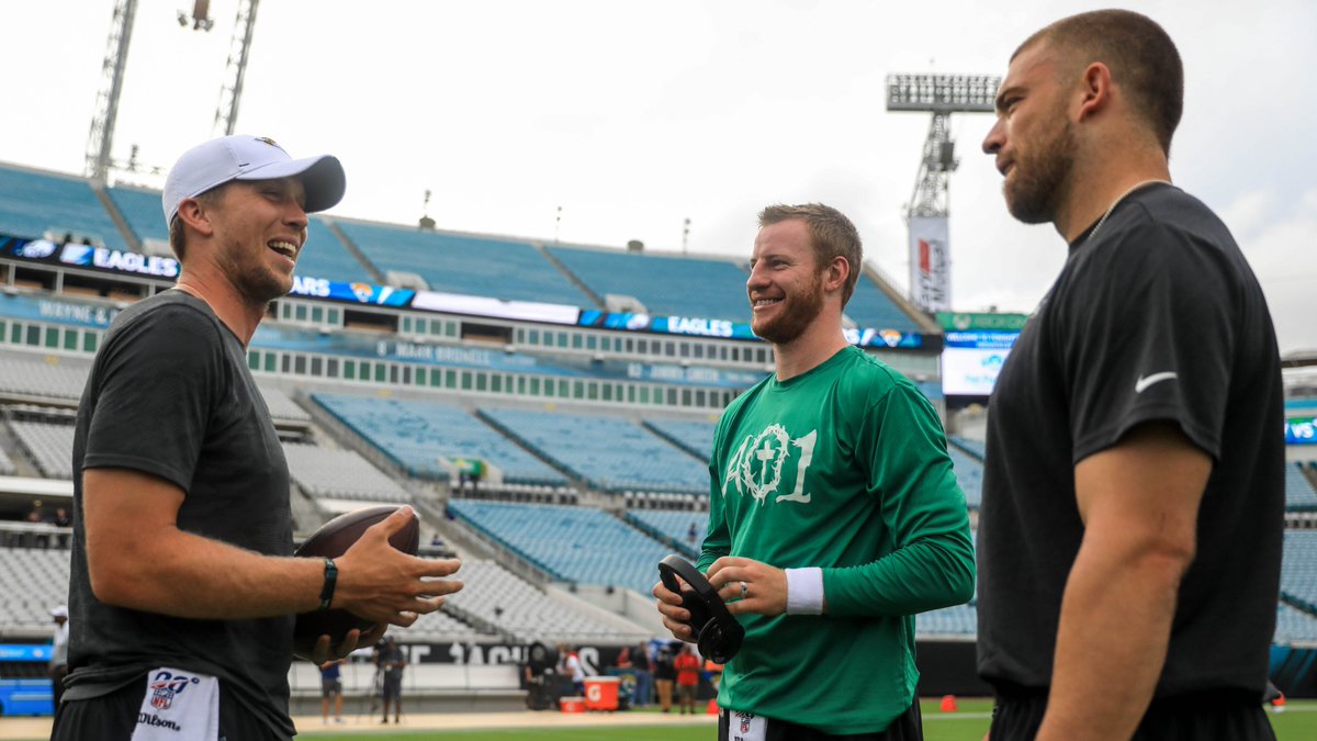 Eagles's tweet photo. The gang reunites https://t.co/YcvBN0y0hL