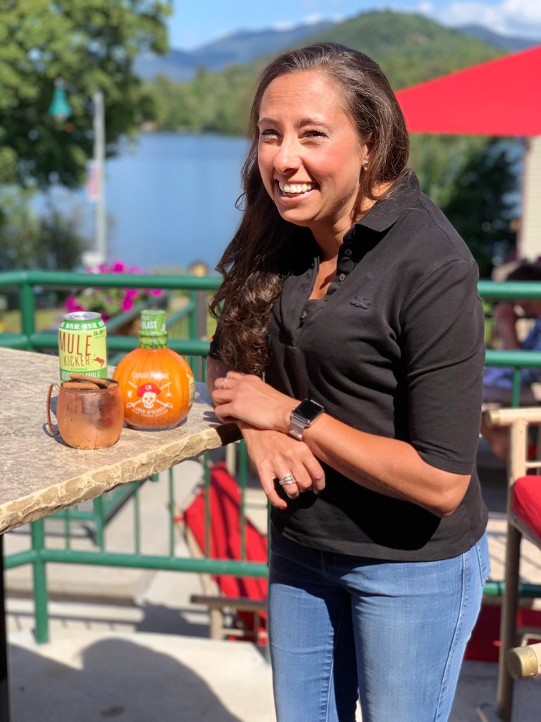 DancingBears_LP's tweet photo. Pumpkin Spiced Mule!?! You heard us. There's a hint of Autumn in the air, and that a good enough reason for us to break out the #pumpkinspice. Jamielynn will be celebrating #NationalRumDay on The Deck tomorrow night - stop by and have a sip! https://t.co/kHnjQvX9sg