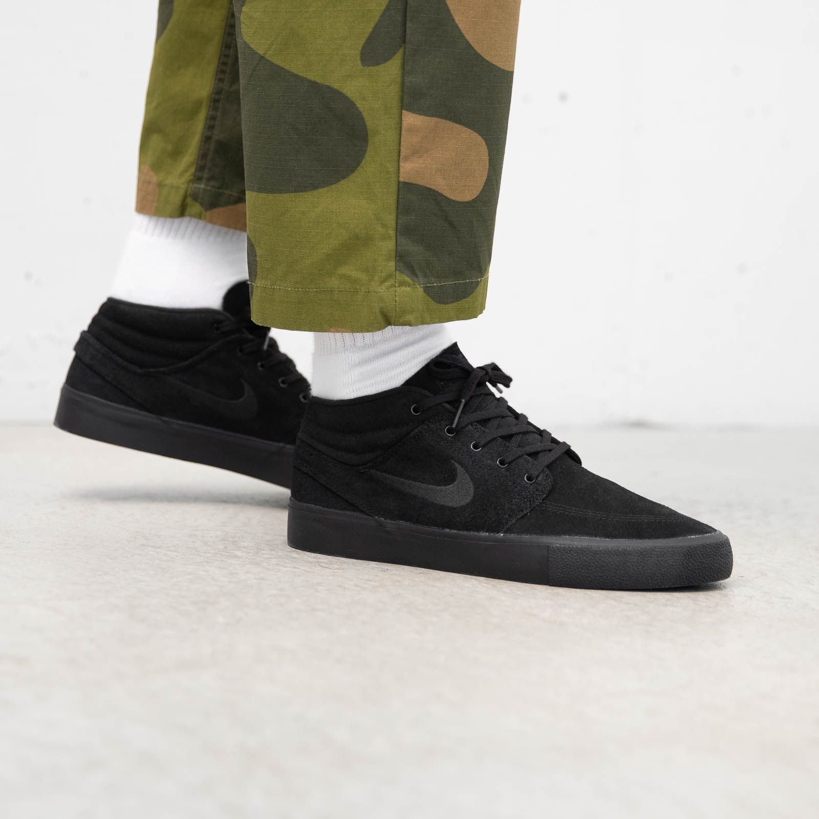 nike janoski mid rm