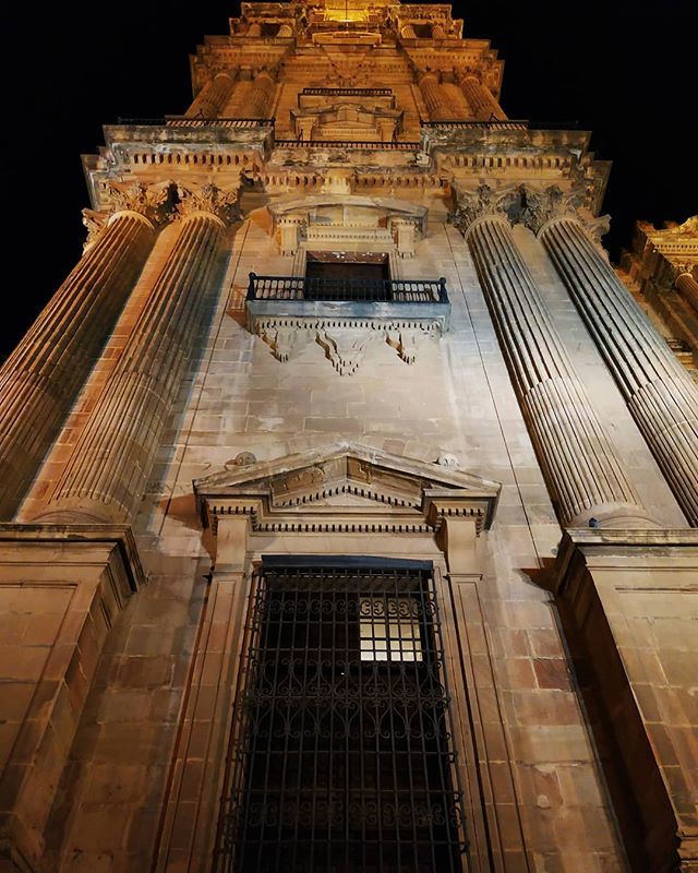 Alexmvall's tweet photo. Catedral de Málaga🌌🌛🌌
.
.
#costadelsol #malagafair #andalucía #feriademálaga #feriademalaga #lamanquita #andalucia #málaga #visitandalucia #andalusia #andaluciaviva #worldingram #nightshotphotography #nightshotzcity  #exploreeverything  #discoverglob… https://t.co/zmQ1D7QHX3 https://t.co/UlfkC51MlO