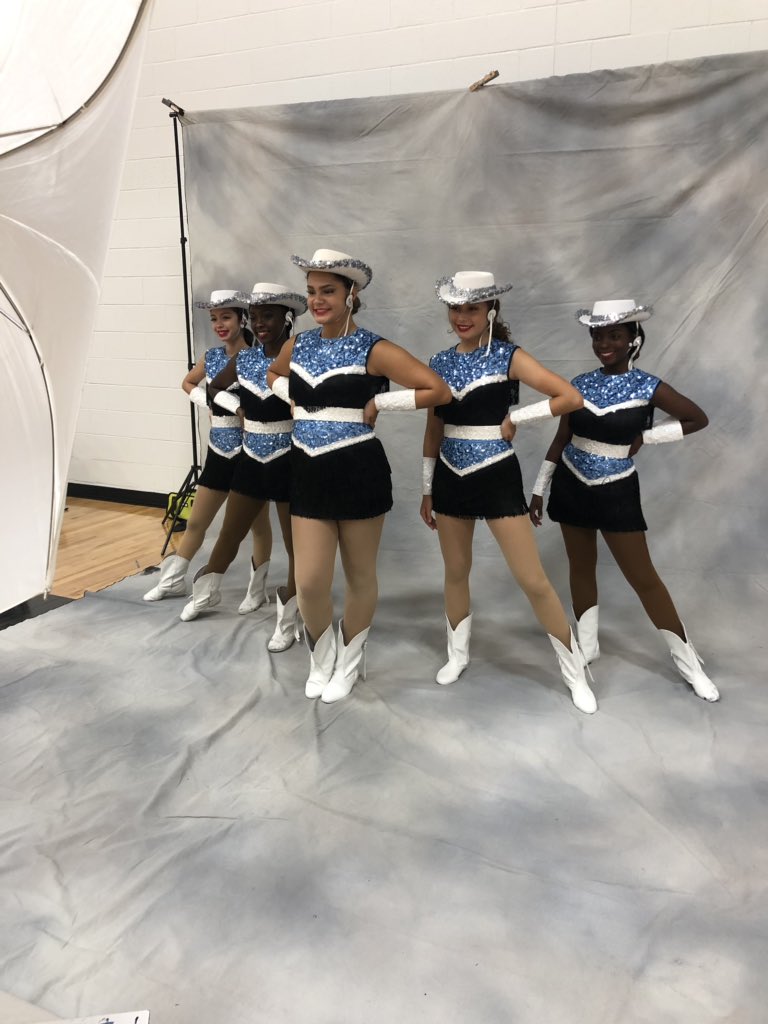 CoachBee7's tweet photo. Sneak peak of @SilverStrutters team pictures! Who’s excited for @PaetowFootball season 🥳 https://t.co/YyaYNW8mpM