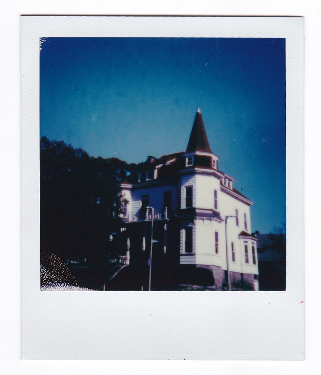 dutch_norris's tweet photo. The weird house on the left. #Polaroid #filmphotography https://t.co/0cH7HB3Asb