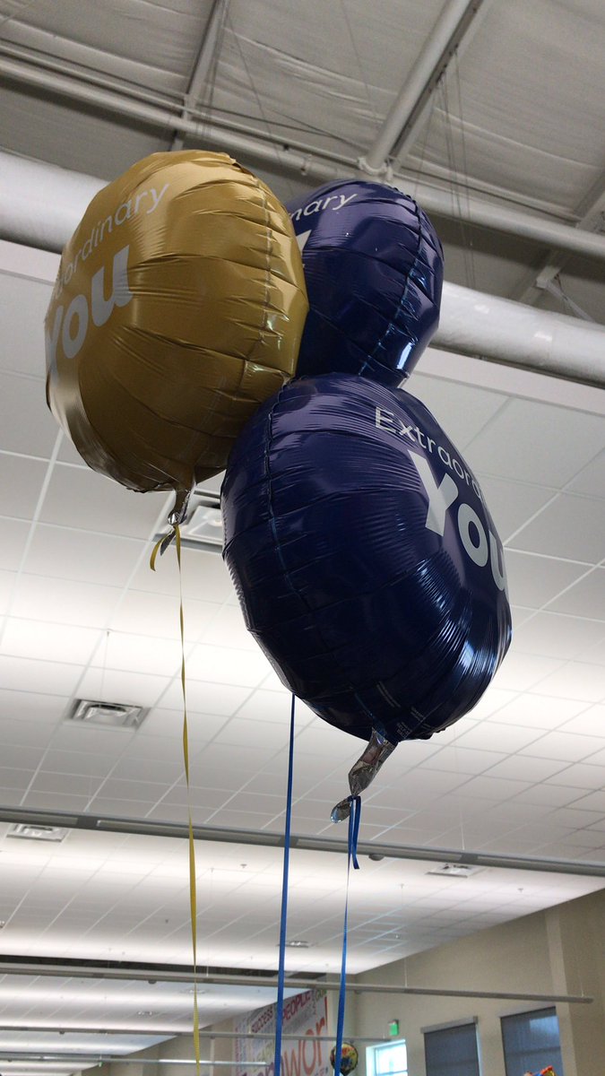 Lisa77Kay's tweet photo. My sales balloons are looking good today! #TuggleNation @mswicked71 @KevinEVV https://t.co/nlp8gW5DBn