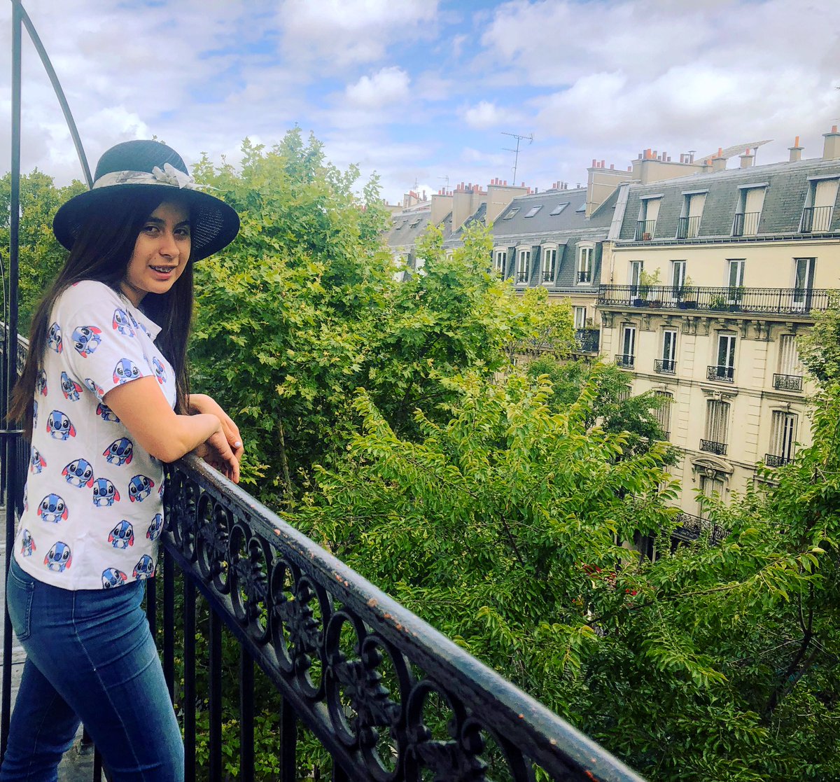 dennysordonez's tweet image. Ángel en #Paris 
#15BirthDay