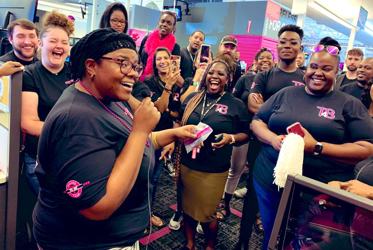 CallieField's tweet image. Chattanooga #TeamOfExperts and @TMobileBusiness #TEXTalks were simply amazing! I love how they are passionately serving our customers, driving out cost, increasing revenue, and partnering w Engineering and Sales. @GaryXM10 @Dan_DiGirolamo @Paul_Giannotti