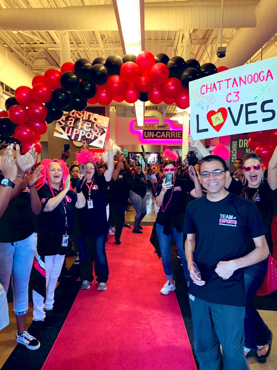 CallieField's tweet image. Chattanooga #TeamOfExperts and @TMobileBusiness #TEXTalks were simply amazing! I love how they are passionately serving our customers, driving out cost, increasing revenue, and partnering w Engineering and Sales. @GaryXM10 @Dan_DiGirolamo @Paul_Giannotti