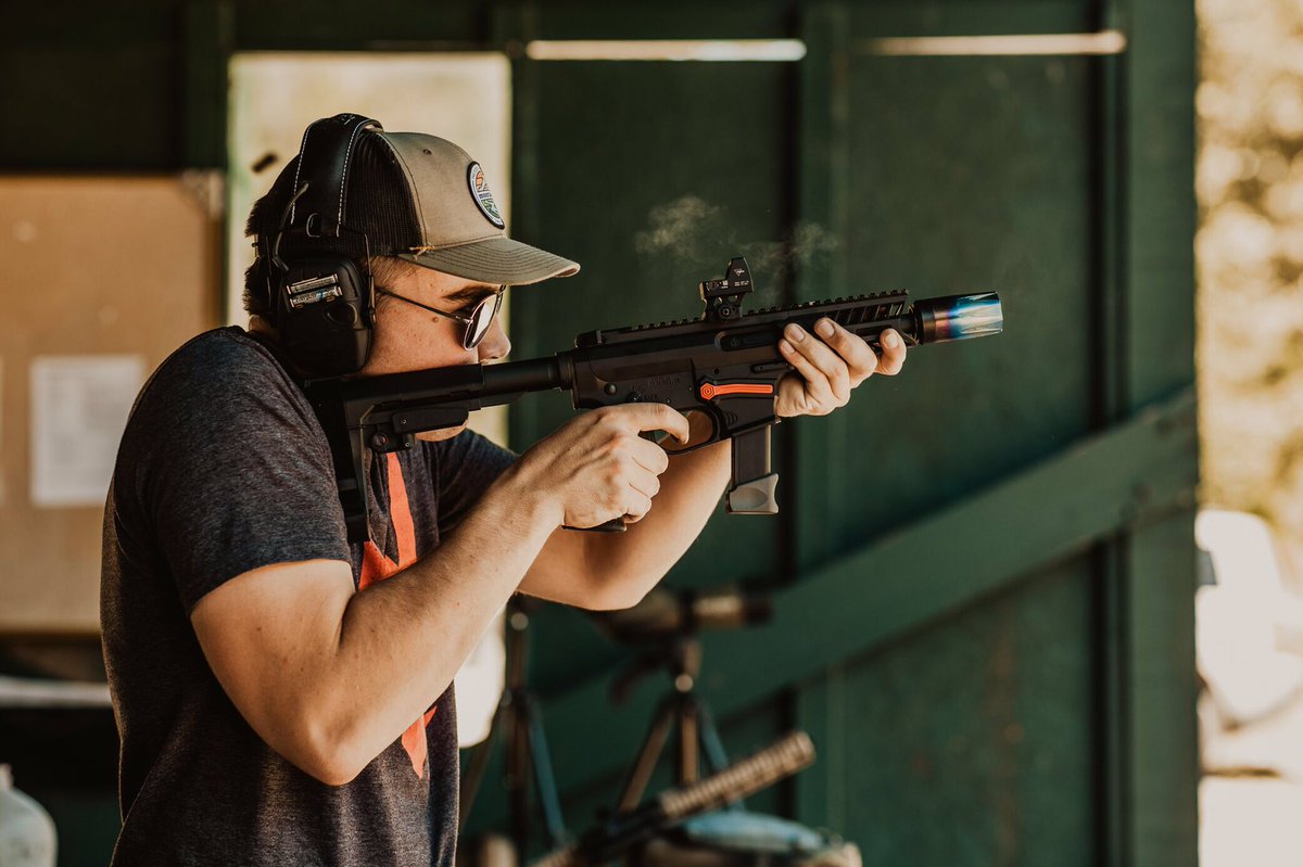 falkor_defense's tweet photo. IT’S ALMOST THE WEEKEND!! 🤘 What guns are you taking to the range?
-
📷: @haleyjphoto 
#rangeday #weekend #shoot #9mm #fg9 #pcc #funrangeday #outdoorrange #montana #summerdays #funinthesun #getoutandshoot #falkor #falkordefense #falkorlife #🤘 https://t.co/cfndevOpWb