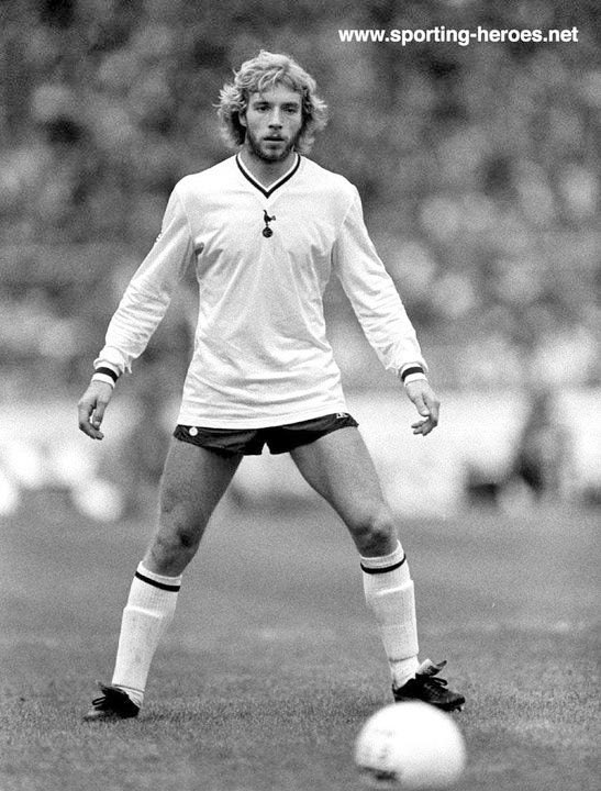samceeclothing's tweet photo. NEW MENS TSHIRTS COMING SOON. Guess what it says 😉 @SteveArchibald8  💙 xx https://t.co/gDXNdlK1QO