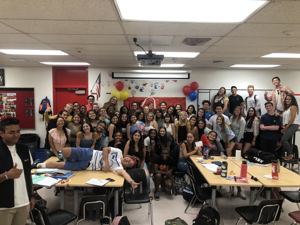 asbEtiwanda's tweet photo. We are SO sad that Jenna is leaving us and moving to Texas😪 We will always be her ASB Family and Texas is gaining another star 🌟❤️ #OnceAnEagleAlwaysAnEagle #ASBLife https://t.co/RAX5Xcb5Nr