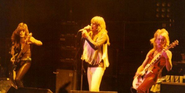 TroyAudet1's tweet photo. Ozzy ocean theater 1981 presented by my Uncle Frank J Russo Providence Rhode Island.@OzzyOsbourne. @MrsSOsbourne. @rudysarzo #longliverandy❤❤❤ https://t.co/yFOVHHrrNI