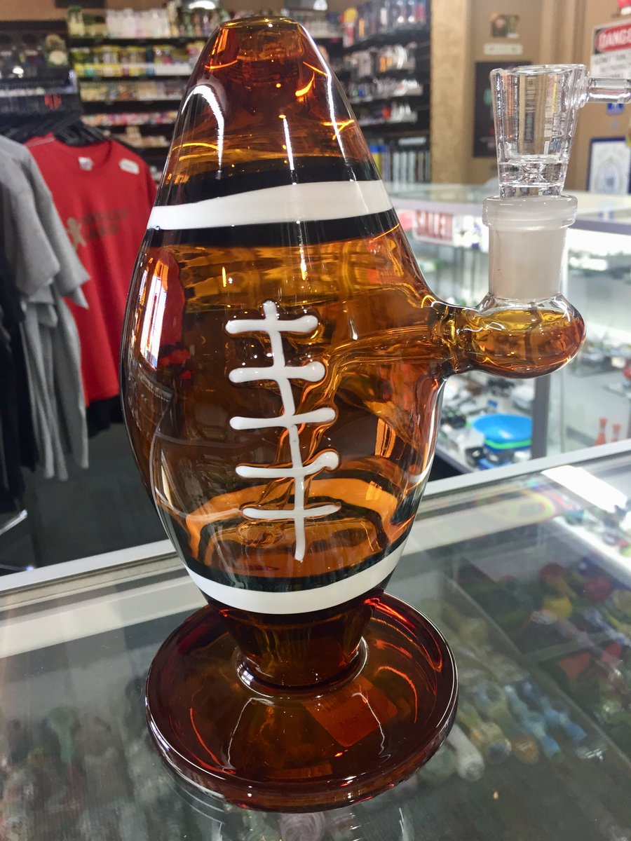 Are you ready for some football?!!! 🏈😜💨
#football #nfl #footballbong #bong #waterpipe #preseason #footballmunchies #partysupplies #stoners #bonghitsgotmelike #colorado #coloradostoners #coloradodabbers #coloradoweed #coloradodabs #coloradosmokeshop #smellslikecolorado