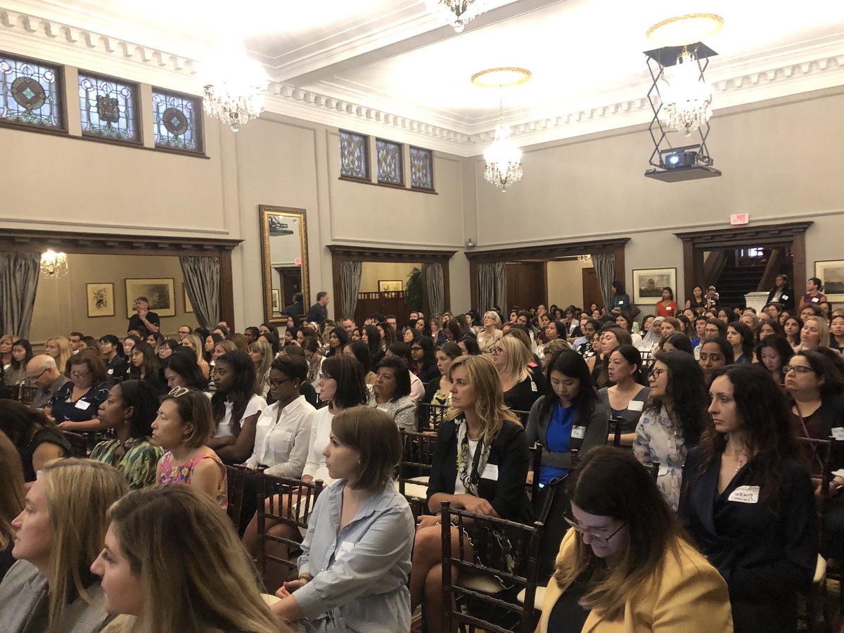DFInstitute's tweet photo. Women in Tech event is kicking off with a full house. Janelle Dieken @janelle_dieken from @Genesys is talking about how we could support women in technology industry. #CanadaFinTechWeek https://t.co/bBvxvlSrTq