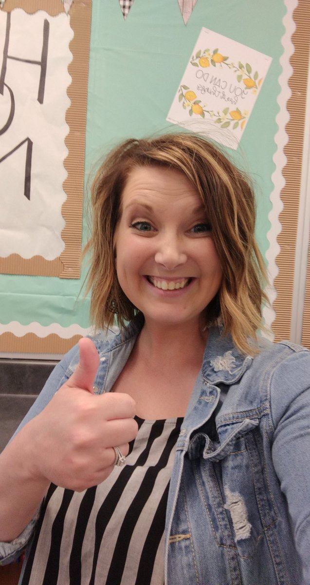 KeoLeiser's tweet photo. We made it! Here's to year 9! @JeffersonGIPS #GIPSfirstdayeveryday #5thgraderocks https://t.co/FLX6x397y3
