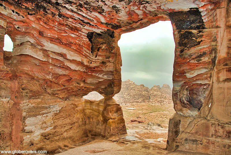 GlobeRovers's tweet photo. I so much enjoyed Jordan's "Rose City"... especially the rocky mountains surrounding this ancient "lost city of the rocky desert". MORE @ https://t.co/0rdeZ9paWT
#thisisJordan #Jordantraveler #LetsGoToJordan @Visit_Jordan_ar @LetsGoToJordan #deserts https://t.co/fazJDUcOm1