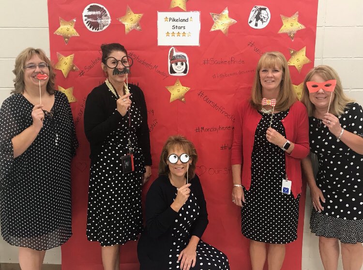 PaulaHawle's tweet photo. Umm yes....we planned it! #dotsfordays #SaukeePride #FirstTeacherDay https://t.co/bSQps2W2Lq