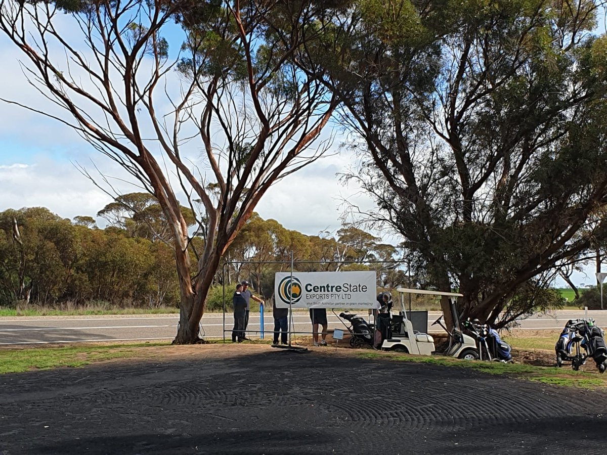 CentreState's tweet photo. Great way to spend a Friday, everyone enjoying the annual CentreState Bute Farmers Golf Day.⛳️🏌️‍♀️🏌️‍♂️ https://t.co/fegonsueqi