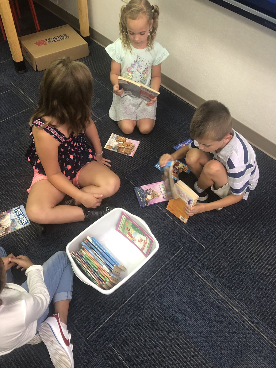 mrs_caudell's tweet photo. @mrs_caudell Such a great second day of 2nd grade! We had fun exploring our class library!
#jfbgrade2kottagekrew https://t.co/HOWuEJ6eSf