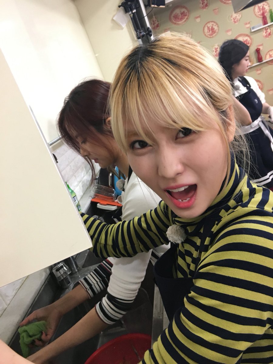 MiMo_xygen's tweet photo. your favorite chef 👩‍🍳🥰

#PrincessMomo https://t.co/6roBzWsj2j