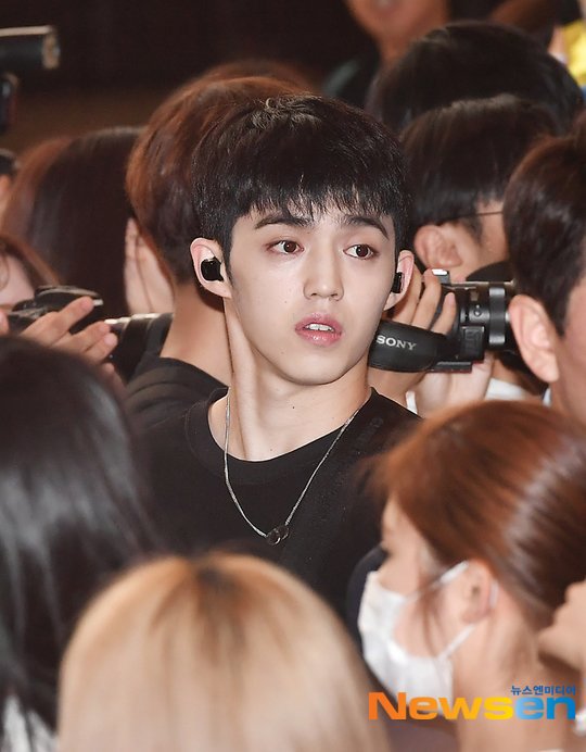 SVTGlobal's tweet photo. [PRESS] 190816 #SEVENTEEN heading to Japan for Summer Sonic 2019 #SCOUPS

@pledis_17 @pledis_17jp #SEVENTEEN #세븐틴 https://t.co/ouQyMQMYVu