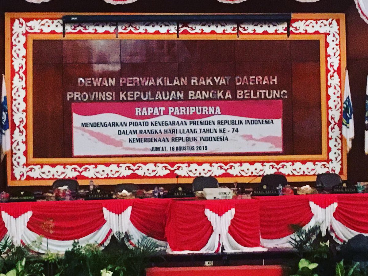 inradio_babel's tweet photo. Siaran Langsung In Radio Di Acara Rapat Paripurna DPRD Provinsi Kepulauan Bangka Belitung Mendengarkan Pidato Kenegaraan Presiden Republik Indonesia HUT RI Ke-74.
Stay Tuned Di 97,6 FM Ok Seperadik. https://t.co/6ubDHv8qKv