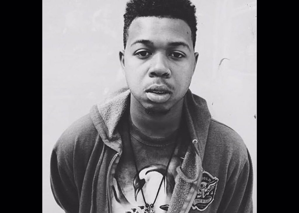 SPVCEMVN's tweet photo. 2 days ago was th anniversary of a tragic night in Oakland. Not just me but the entire community lost a figure, a brother, a loved one. I lost someone I looked up to when I was younger, I lost a teacher, my mother lost a son. We know you’re looking over us &amp; we love you #RipTmac https://t.co/Ly462tNUP6