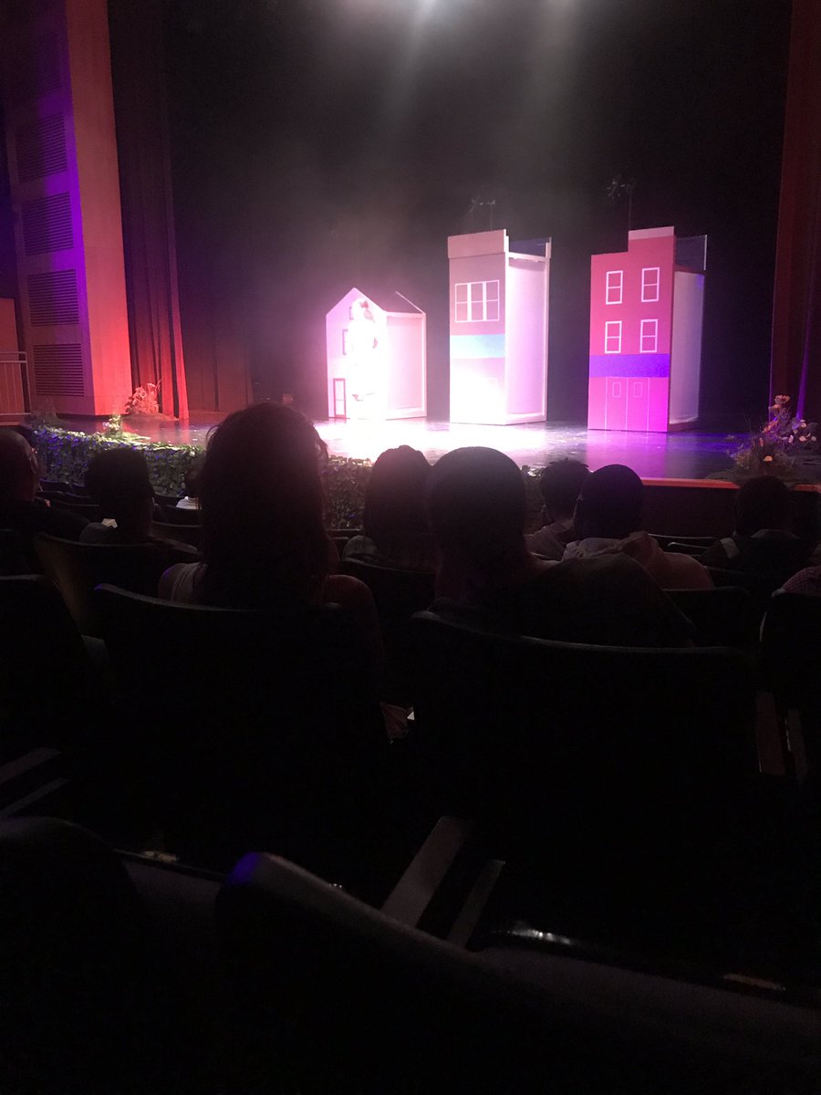 Marketing4Crown's tweet photo. Glad to see the @Collaboraction Peacebook Debut @KK_College tonight. Authentic stories and Awesome experience! Crucial Conversation! #CECA4Real!
Check us out @darby_johnsen @robgraham626 https://t.co/2k1epYgL00