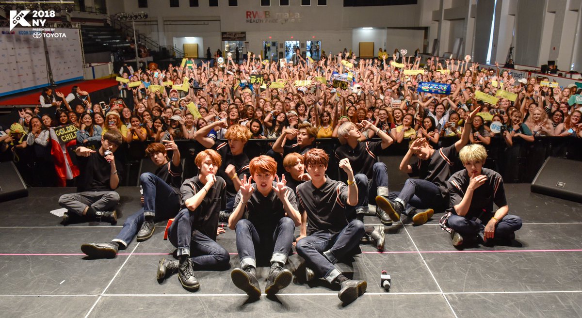 HannahECarr24's tweet photo. 🔔Golden Child ~ KCON NY 18🔔
🏒6/24/2018🏒
(Missed adding all of day 2 for 2018)
@Official_GNCD @Hi_Goldenness
#golcha #Golden_Child #kcon #kconny #KPOP #kconny18 #kcon18 https://t.co/6uRP9wGgW8