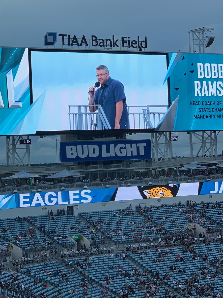 MHSsportszone's tweet image. Head @Mandarin_hs_fb Coach Bobby Ramsay getting things started tonight at the @Jaguars game! Duuuval! Let’s Go!