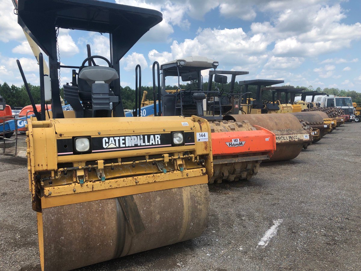 JMAuctioneers's tweet photo. All lined up and ready to roll!  On-Site Registration will re-open in the morning @ 8 AM!  Day one of our two day auction begins tomorrow @ 9 AM!  View &amp; search all #auction items here:  https://t.co/oU4Umt82ZG #JeffMartinAuctioneers #JeffMartin #YardFull https://t.co/tz01FyYdjg