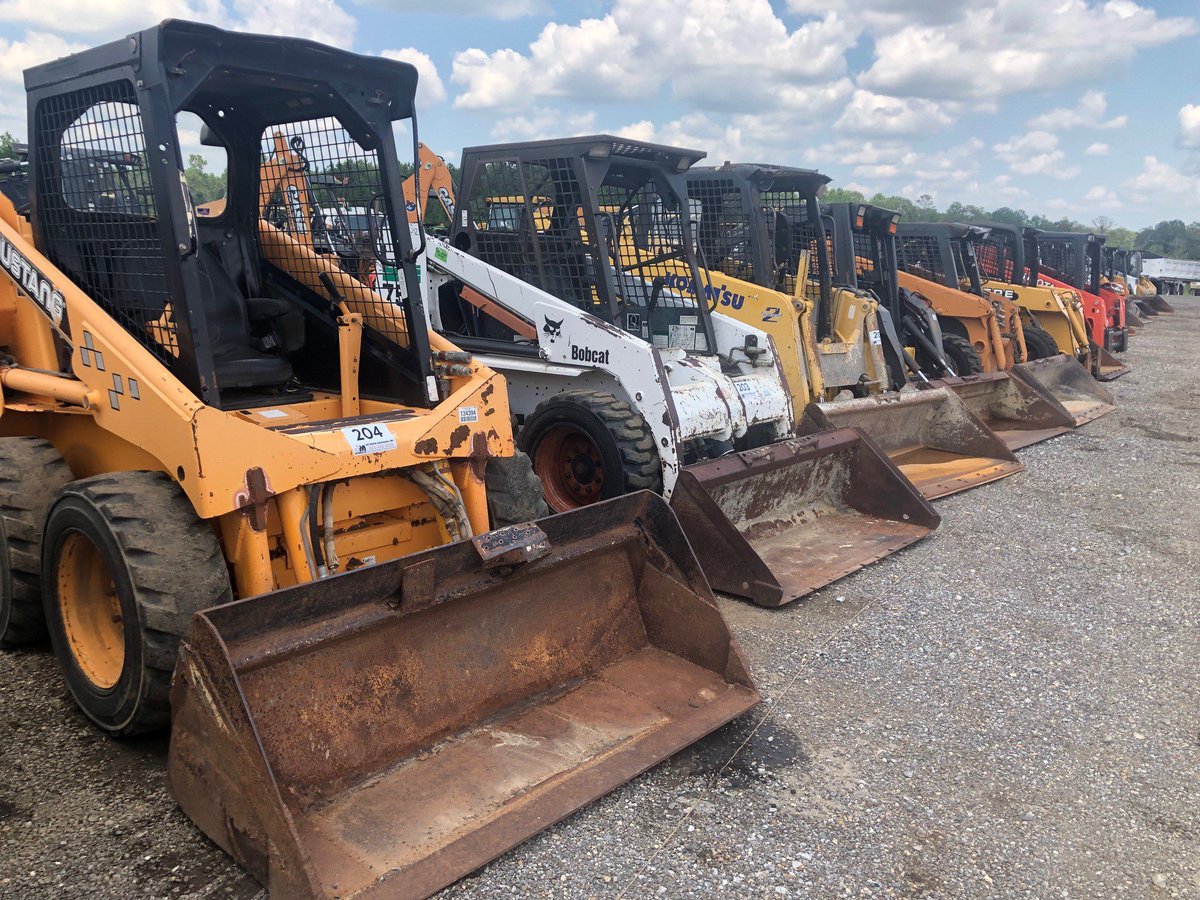 JMAuctioneers's tweet photo. All lined up and ready to roll!  On-Site Registration will re-open in the morning @ 8 AM!  Day one of our two day auction begins tomorrow @ 9 AM!  View &amp; search all #auction items here:  https://t.co/oU4Umt82ZG #JeffMartinAuctioneers #JeffMartin #YardFull https://t.co/tz01FyYdjg