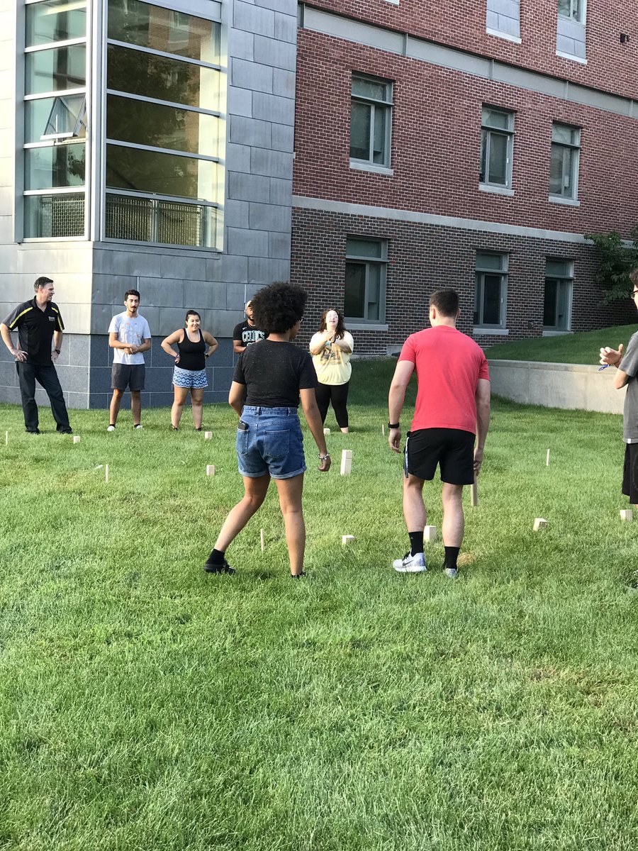 lhollowayVP_FSU's tweet image. Our RAs on North Lawn playing Kubb! Action packed excitement. @FraminghamU @ResLifeFSU