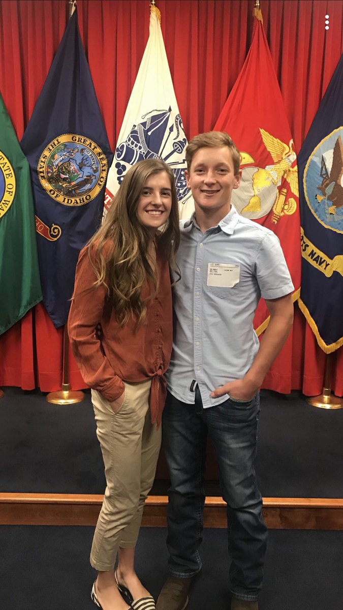 Cole_in_One2's tweet photo. Proud to serve this country🇺🇸 #ArmyStrong https://t.co/JjsdK6aWjX