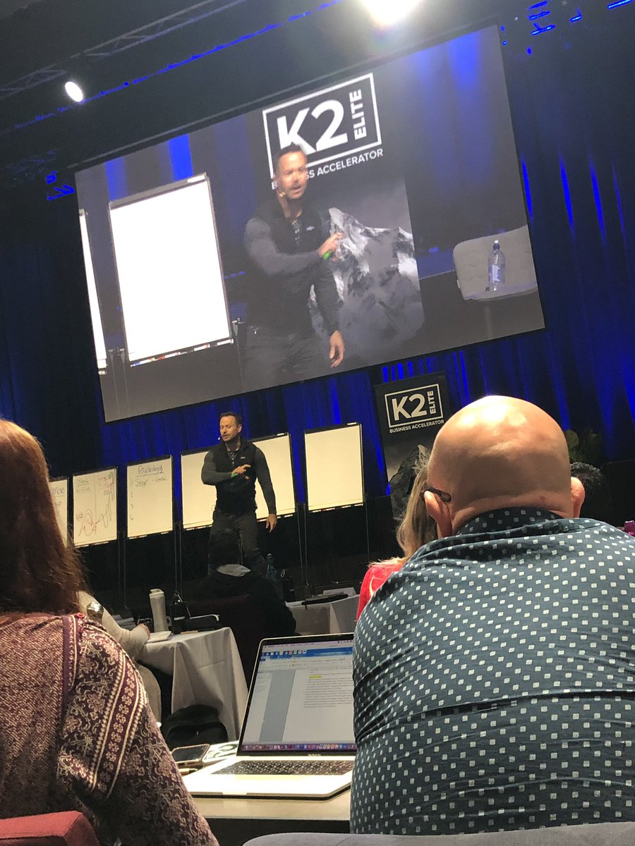 EliteBuildingPL's tweet image. We are being inspired by @kerwinrae today at #NISI2019 and will continue to RAISE THE STANDARD for our customers and for ourselves. Have a wonderful day everyone. 💪🏻