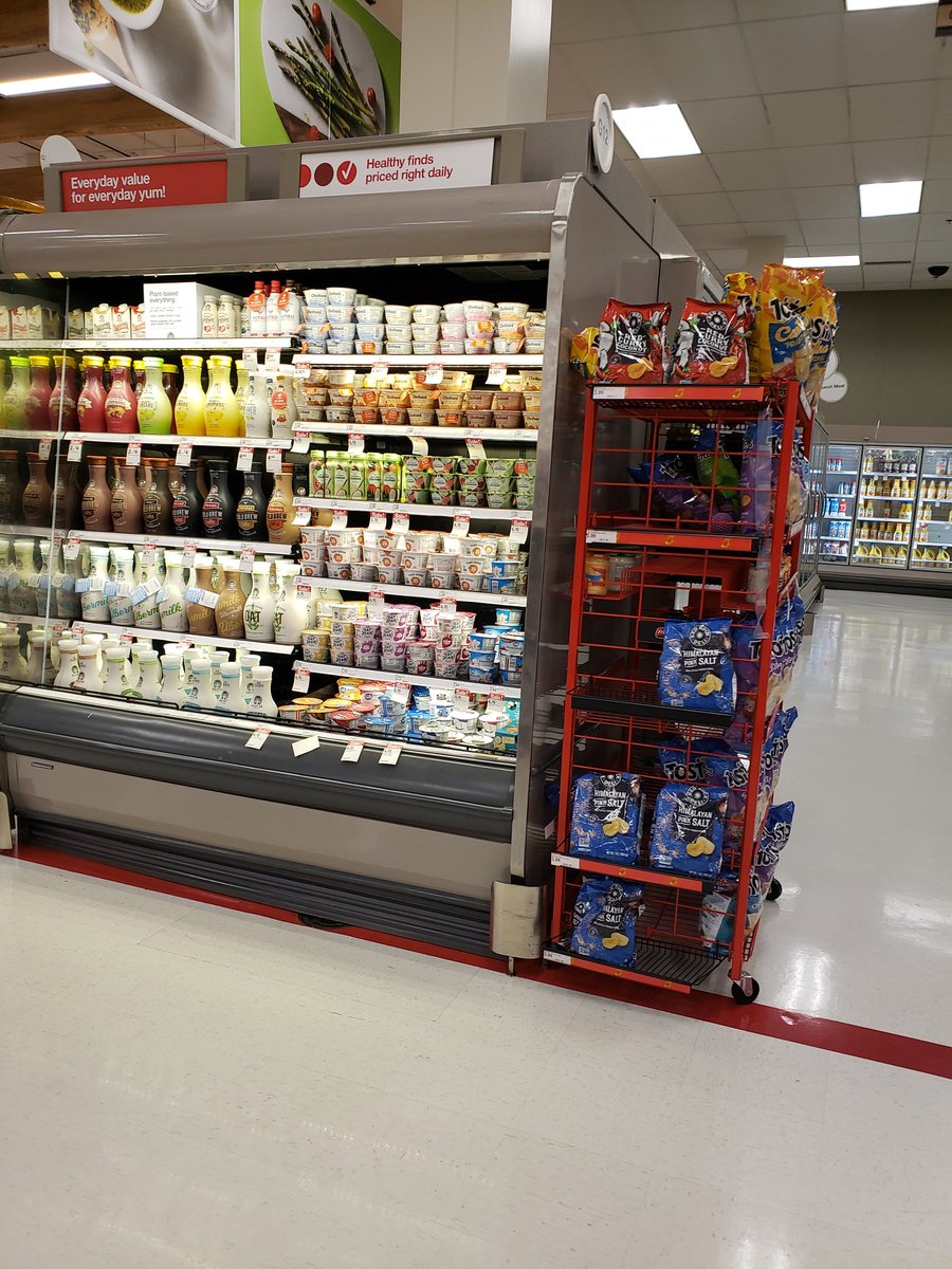 Getting Ready for some weekend sales at T0677 ...this F&amp;B team is on Fire!! @camdenpoat <a href="/NicoleKanow/">Nicole Kanow</a> <a href="/ChadwickValerie/">valerie chadwick</a>