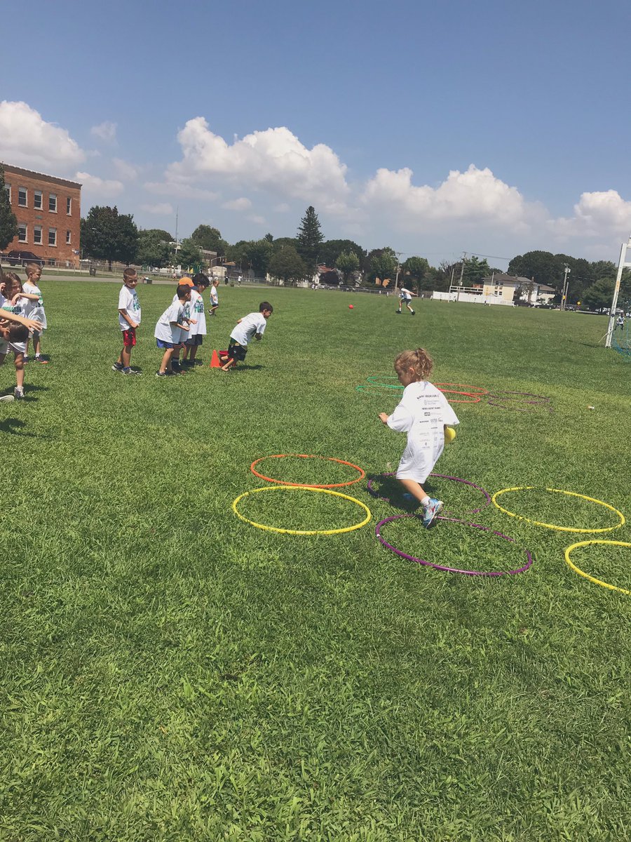OSDINVENT's tweet photo. Great day 4 of camp! Thank you @DianeProvvido &amp; @OSchoolsPR for visiting our inventors in action! https://t.co/d0ZCZvwwwN