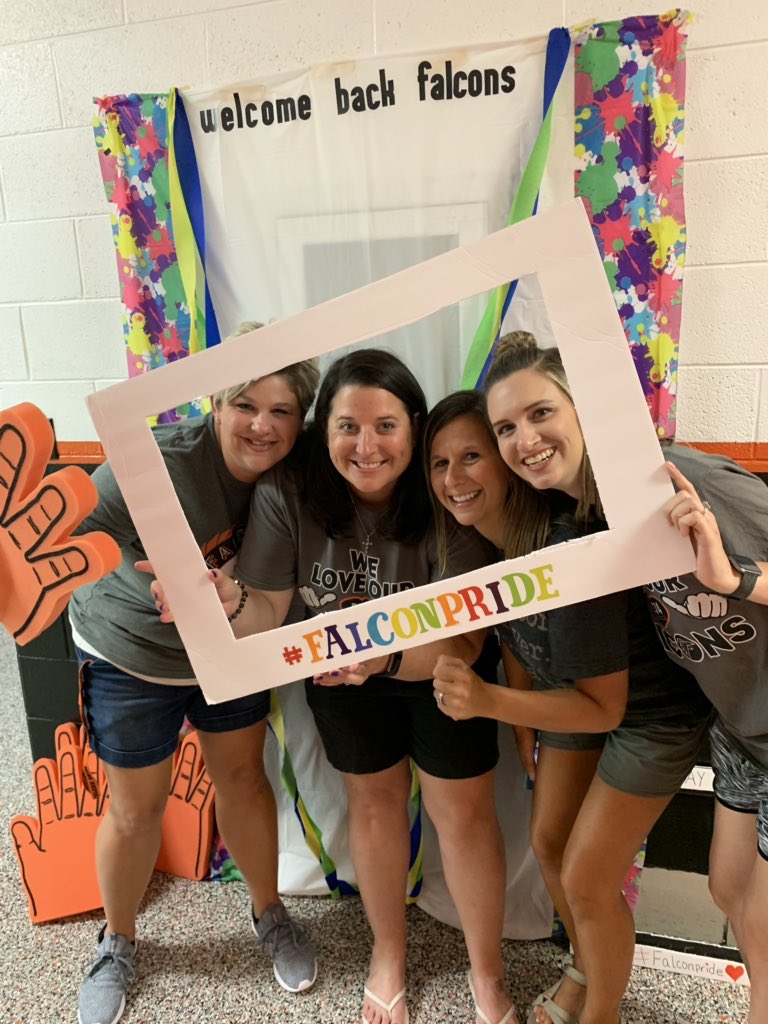 MeghanThorson's tweet photo. My co-workers are the best! #FalconPride #fc74 https://t.co/yH82EghnF9