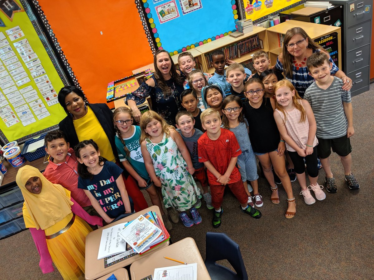 GIPublicSchools's tweet photo. At @NewellGI today, @DrTGrover was framed! #GIPSfirstdayeveryday https://t.co/T5zdvYUf3V