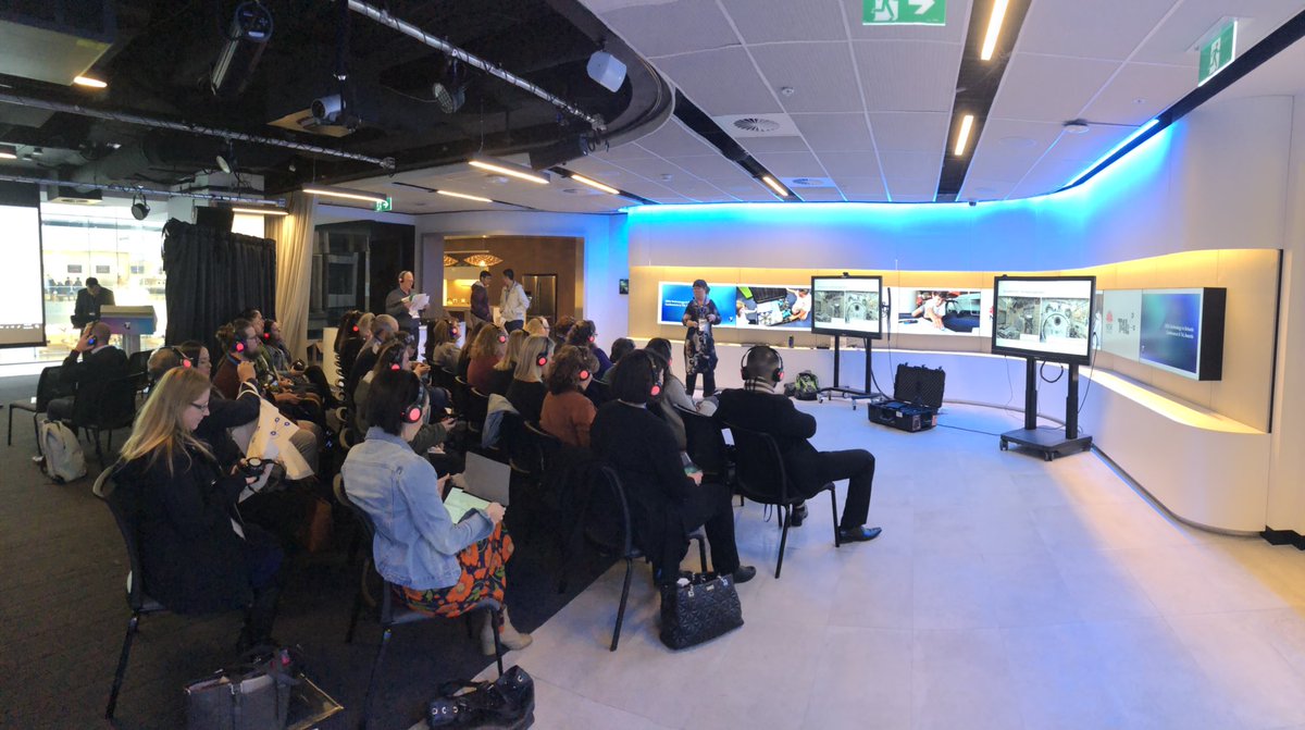 <a href="/ChrisAlderson67/">Christinea67</a> giving her presentation about the amazing VR project that Won <a href="/prairievale_ps/">Prairievale PS</a> the T4L Innovative Technology Trailblazer award!